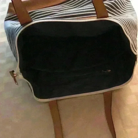 A New Day Lightweight Fabric Tote - Picture 10 of 14